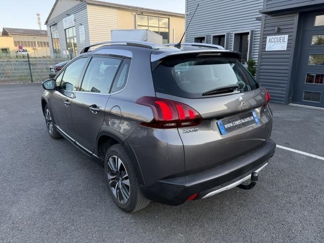 Peugeot 2008 image 8