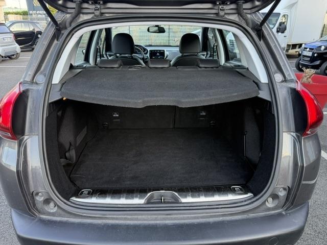Peugeot 2008 image 2