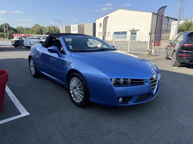 Alfa Romeo Spider image 9