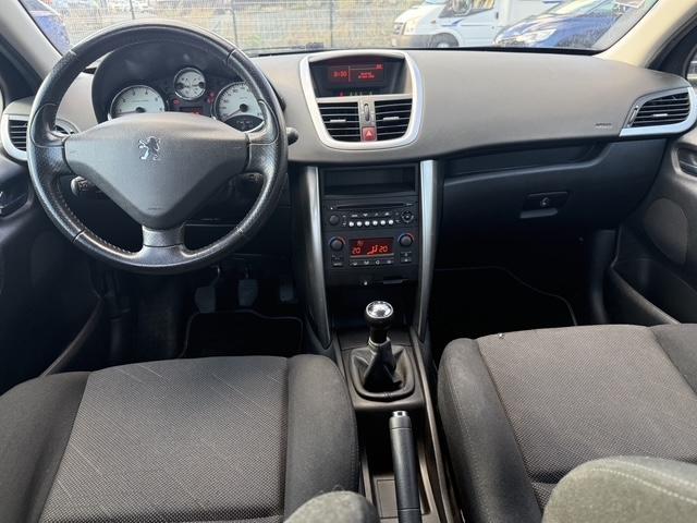 Peugeot 207 image 6