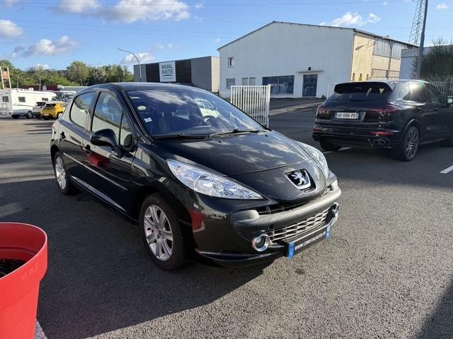 Peugeot 207 image 8