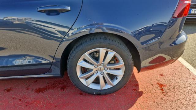 Volvo V60 image 6