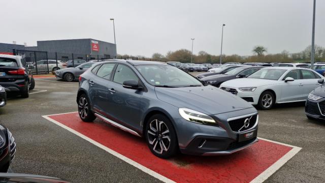 Volvo V40 Cross Country image 9