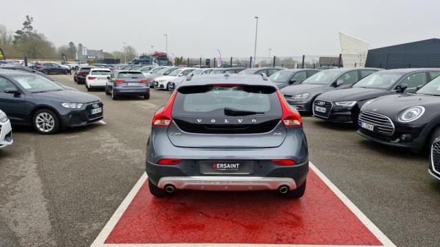 Volvo V40 Cross Country image 8