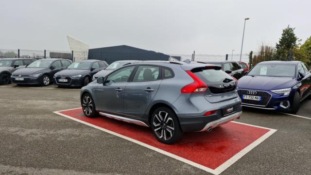 Volvo V40 Cross Country image 3
