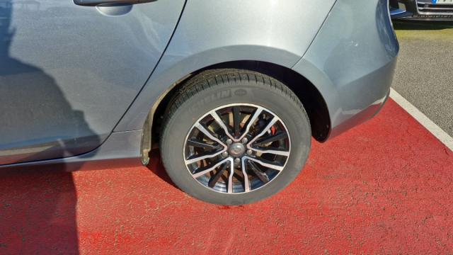 Volvo V40 image 6