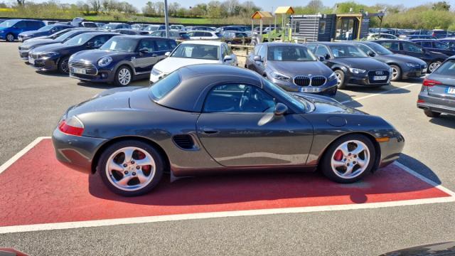 Porsche Boxster image 4