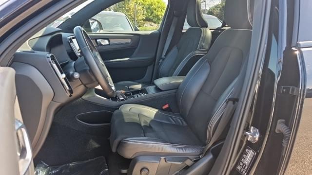 Volvo Xc40 image 9