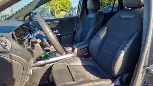 Mercedes Benz Gla image 8