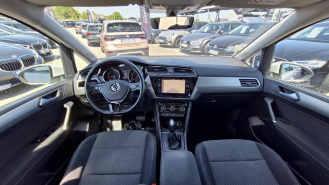 Volkswagen Touran image 9
