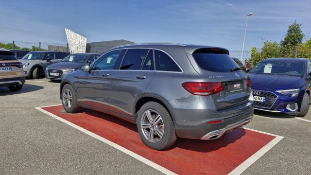 Mercedes Benz Glc image 9