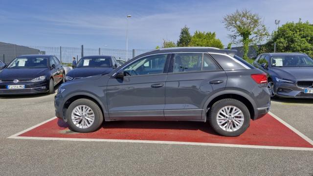 Volkswagen T-Roc image 2