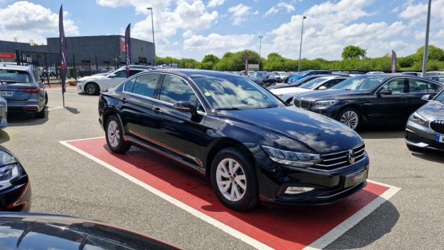 Volkswagen Passat image 3