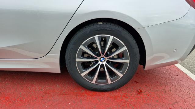Bmw Série 3 image 2