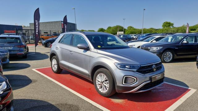 Volkswagen T-Roc image 9