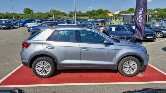 Volkswagen T-Roc image 8