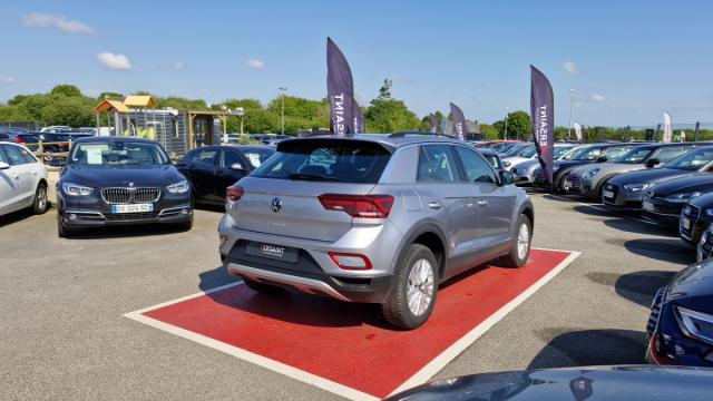 Volkswagen T-Roc image 6