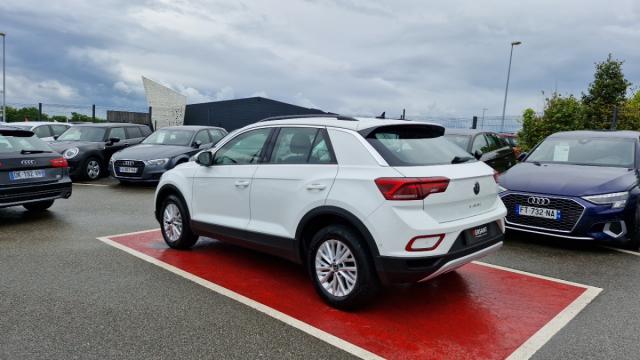 Volkswagen T-Roc image 9