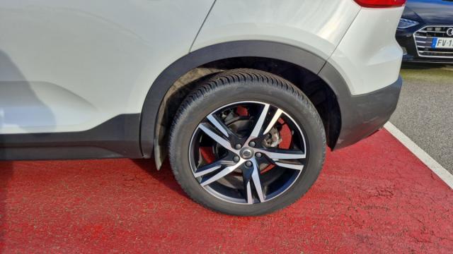 Volvo Xc40 image 9