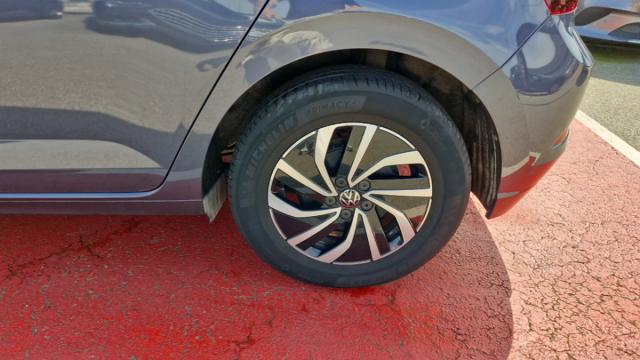 Volkswagen Polo image 9