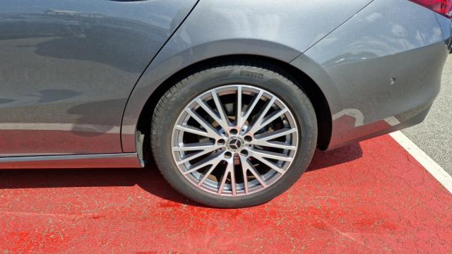 Mercedes Benz Cla Shooting Brake image 8