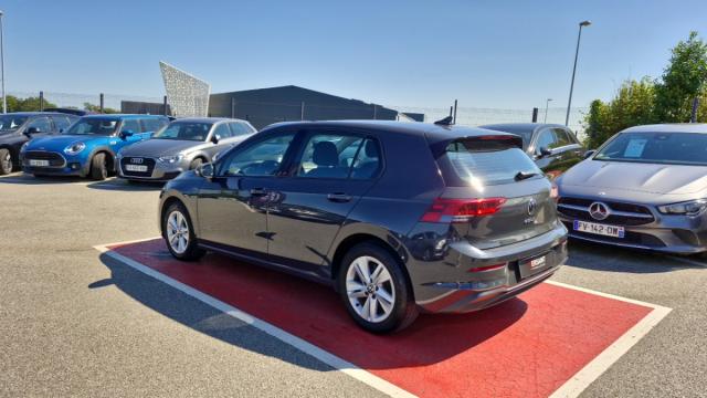 Volkswagen Golf image 8
