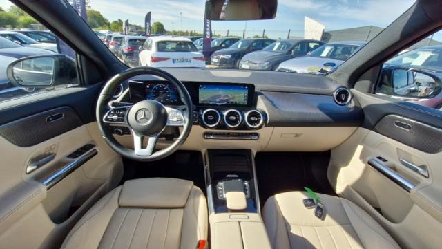 Mercedes Benz Gla image 1