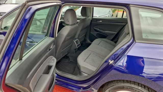 Volkswagen Golf Sw image 9