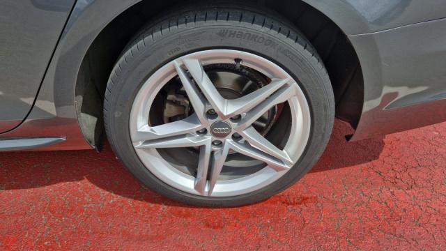 Audi A4 Avant image 9