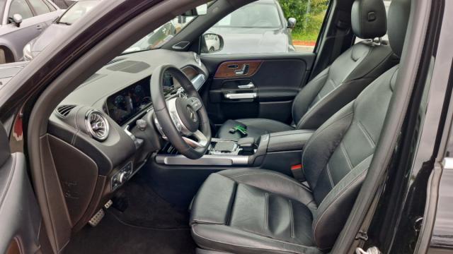 Mercedes Benz Glb image 9