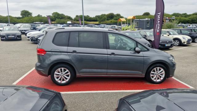 Volkswagen Touran image 1