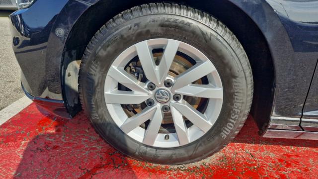 Volkswagen Passat image 5