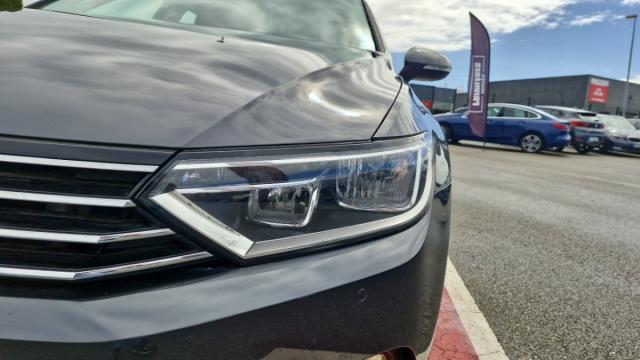 Volkswagen Passat Sw image 4