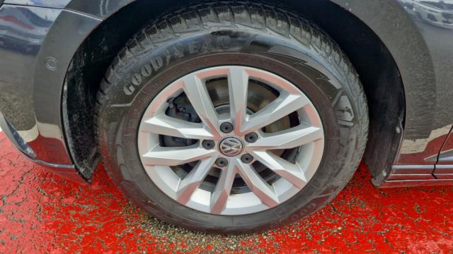Volkswagen Passat Sw image 8