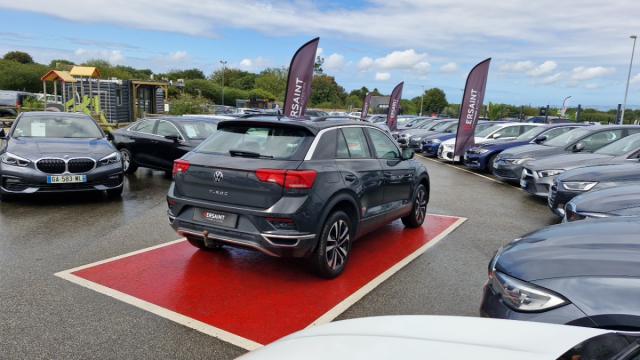 Volkswagen T-Roc image 8