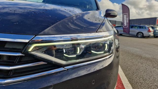 Volkswagen Passat Sw image 9