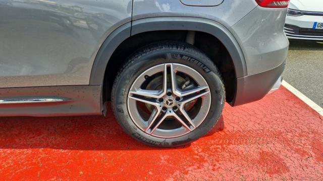 Mercedes Benz Glb image 5