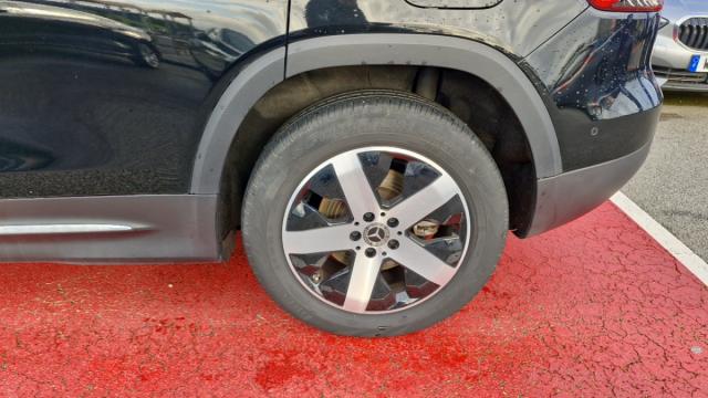 Mercedes Benz Glb image 3