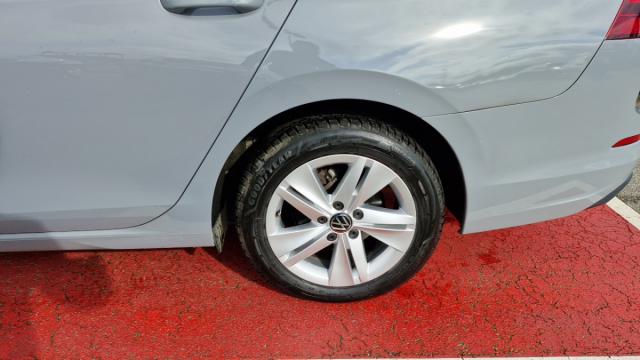 Volkswagen Golf Sw image 8