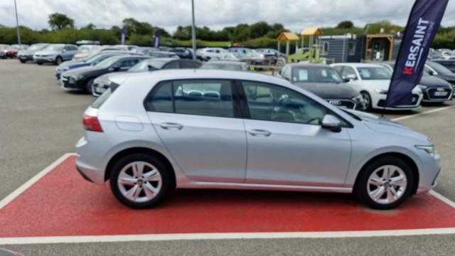 Volkswagen Golf image 9