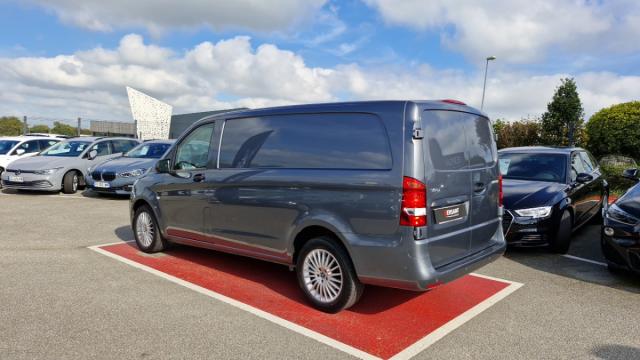 Mercedes Benz Vito image 2