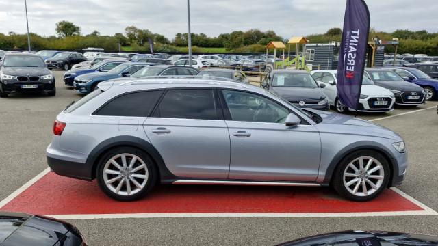 Audi A6 Allroad image 6