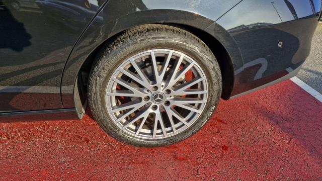 Mercedes Benz Cla image 4
