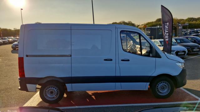 Mercedes Benz Sprinter image 9