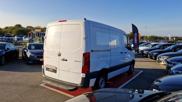 Mercedes Benz Sprinter image 5