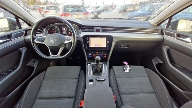 Volkswagen Passat Sw image 6