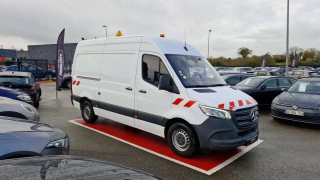 Mercedes Benz Sprinter image 9