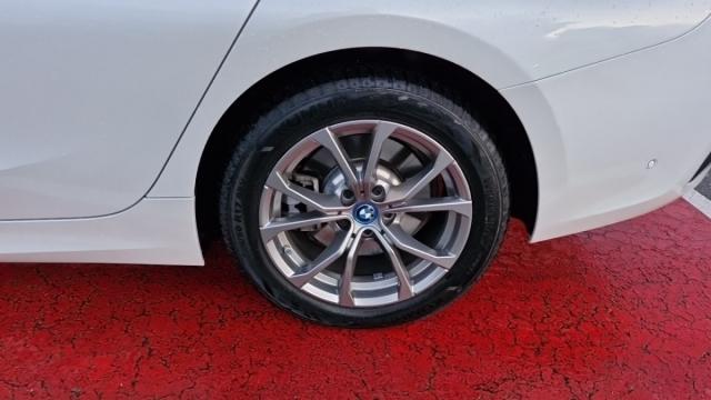 Bmw Série 3 image 2