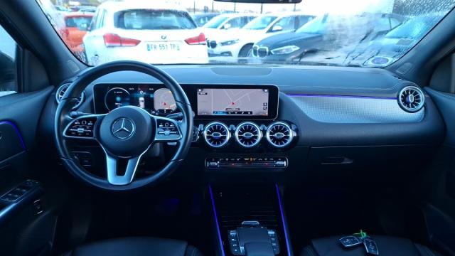 Mercedes Benz Gla image 8