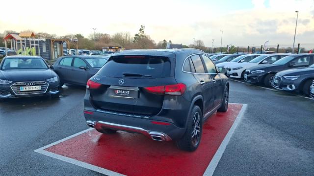 Mercedes Benz Gla image 2